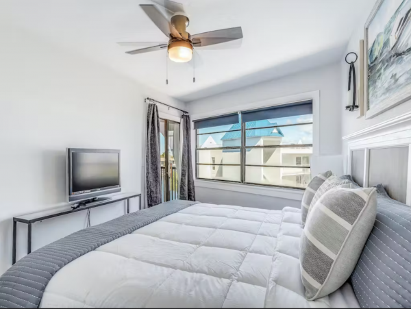 A Lovely Upscale Marco Condo