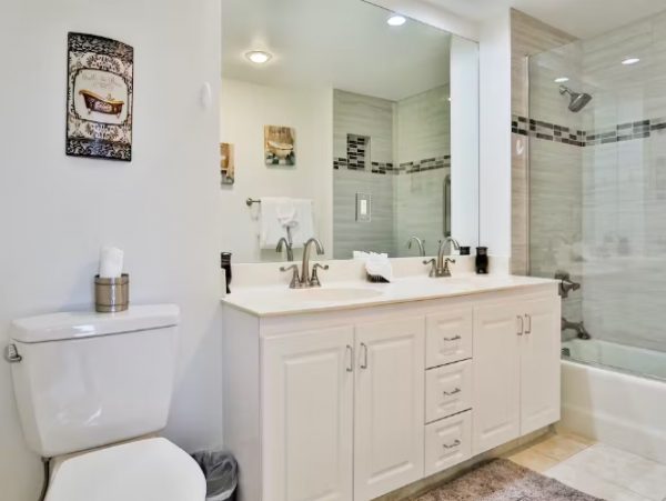Marco Island Vacation Condo 2 Bedroom, Pool & Fitness Center
