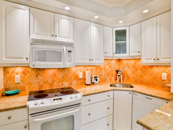 Marco Island Vacation Condo 2 Bedroom, Pool & Fitness Center