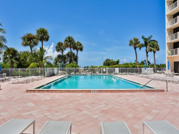 Marco Island Vacation Condo 2 Bedroom, Pool & Fitness Center