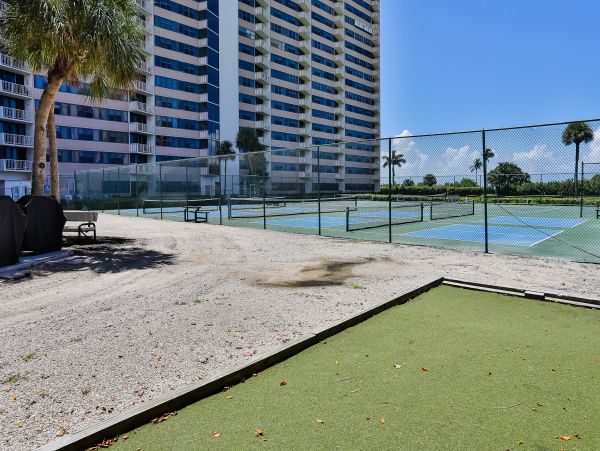 Marco Island Vacation Condo 2 Bedroom, Pool & Fitness Center