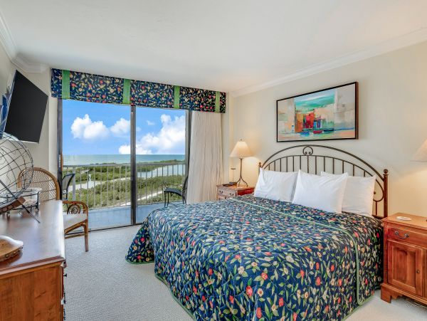 Gulf Front Marco Island Vacation Condo Two Bedroom