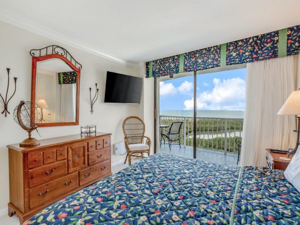 Gulf Front Marco Island Vacation Condo Two Bedroom