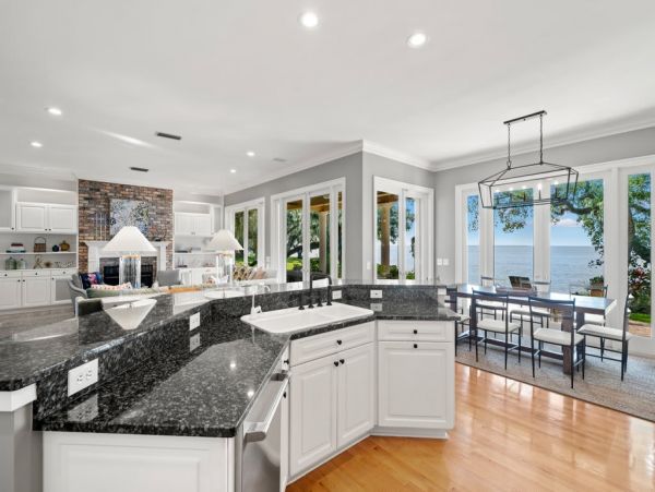 Tampa Home 1048155