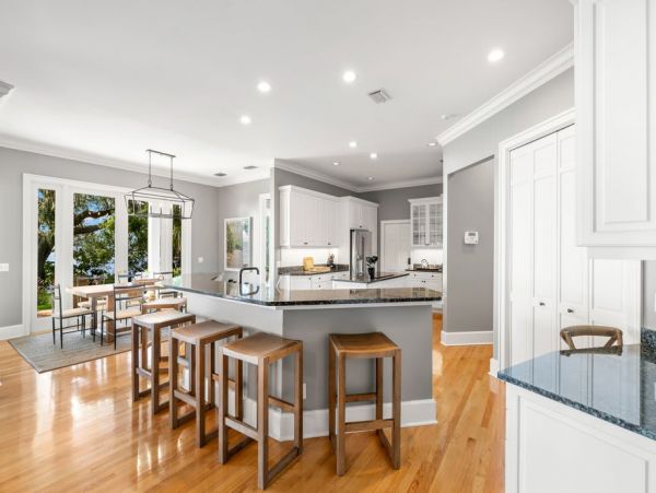 Tampa Home 1048155