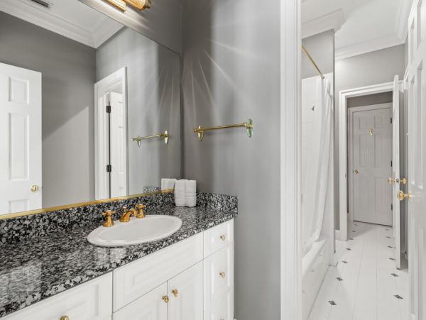 Tampa Home 1048155