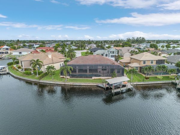 Cape Coral Canal Front Four Bedroom Vacation Home
