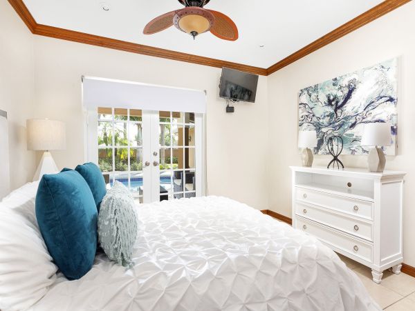 Four-Bedroom Boca Raton Vacation Home with Pool Your Coastal Luxe Retreat