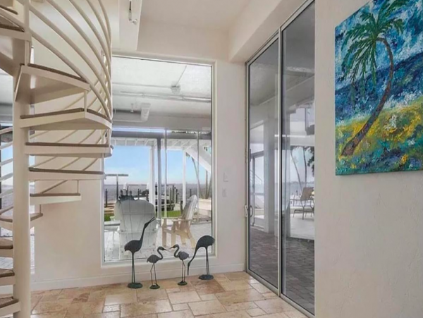 Four bedroom 3 Bathroom Villa