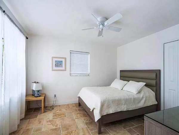 Four bedroom 3 Bathroom Villa
