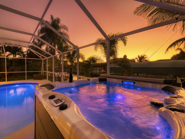 Cape Coral Top Exclusive Luxury Four Bedrom Home