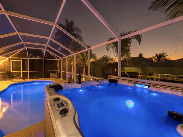 Cape Coral Top Exclusive Luxury Four Bedrom Home