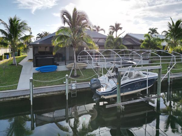 Cape Coral Top Exclusive Luxury Four Bedrom Home