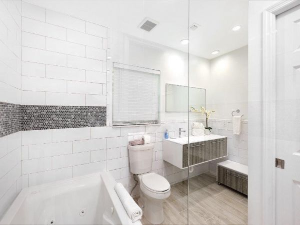 Boca Raton Vacation Pool Home Four Bedroom