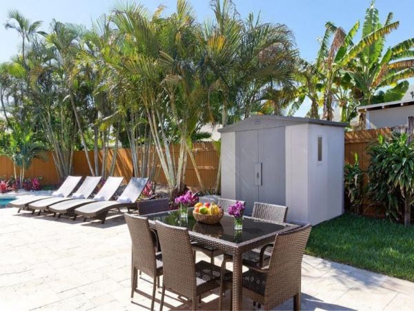 Boca Raton Vacation Pool Home Four Bedroom