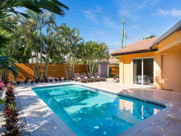 Boca Raton Vacation Pool Home Four Bedroom
