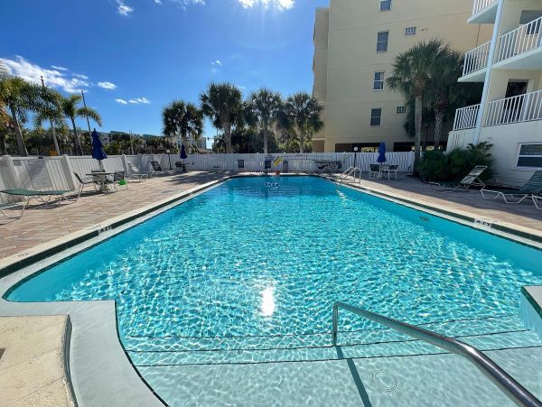 Oceanfront 2 Bedroom Vacation Condo in Indian Shores