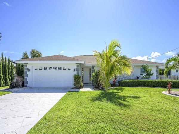 Canal-Front Vacation Villa in Cape Coral with Pool & Dock