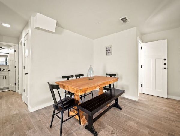 Luxury Jacksonville Beach Oceanfront Vacation Rental 4-Bedroom Coastal Retreat with Panoramic Views