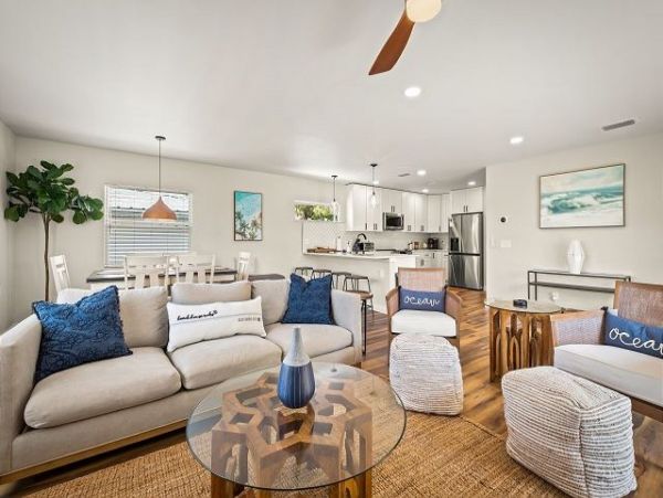 Luxury Jacksonville Beach Oceanfront Vacation Rental 4-Bedroom Coastal Retreat with Panoramic Views