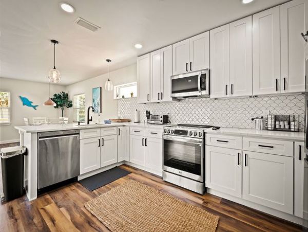Luxury Jacksonville Beach Oceanfront Vacation Rental 4-Bedroom Coastal Retreat with Panoramic Views