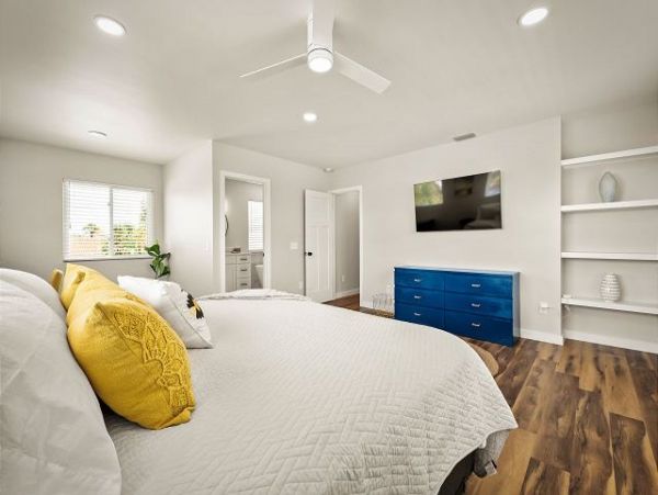 Luxury Jacksonville Beach Oceanfront Vacation Rental 4-Bedroom Coastal Retreat with Panoramic Views