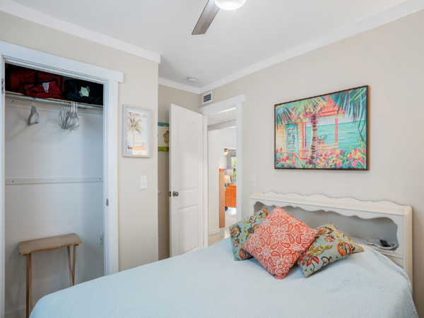 Lovely 3 Bedroom Home Sleeps 7 Guests