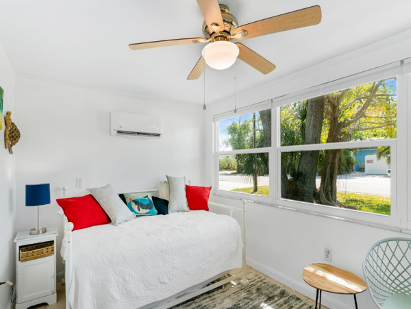Lovely 3 Bedroom Home Sleeps 7 Guests