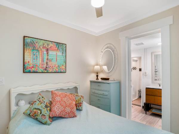 Lovely 3 Bedroom Home Sleeps 7 Guests