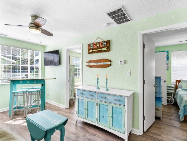 Indian Shore Vacation Cottage Two Bedroom Walk to Beach