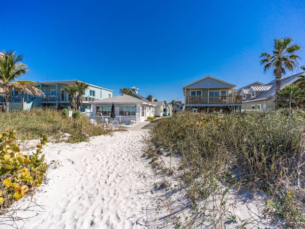 Indian Shore Vacation Cottage Two Bedroom Walk to Beach