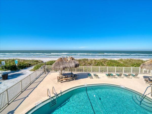 Beach Front Indian Shores Vacation Condo One Bedroom