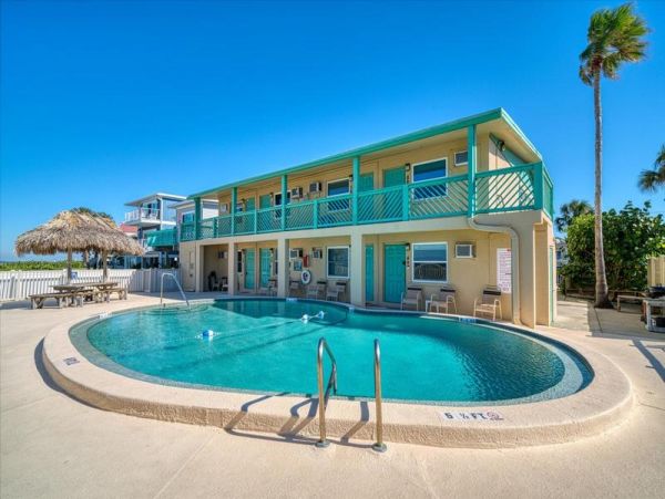Beach Front Indian Shores Vacation Condo One Bedroom