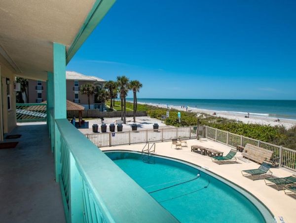 Beach Front Indian Shores Vacation Condo One Bedroom