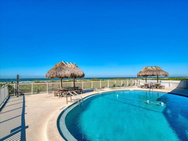 Beach Front Indian Shores Vacation Condo One Bedroom