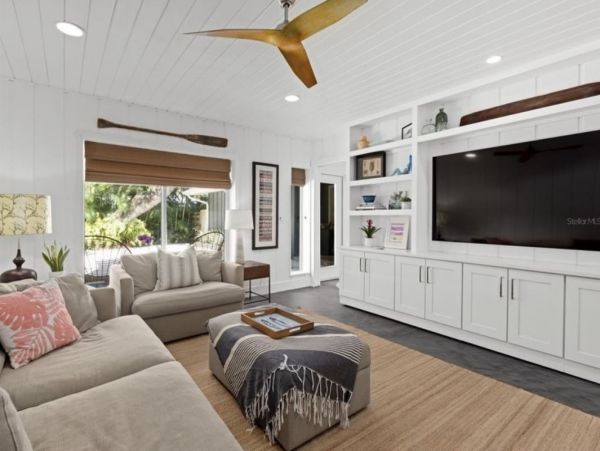 Deluxe Three Bedroom Vacation Home in Siesta Key