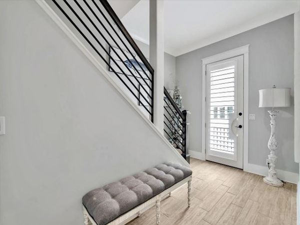 Six bedroom Navarre Home