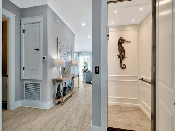 Six bedroom Navarre Home