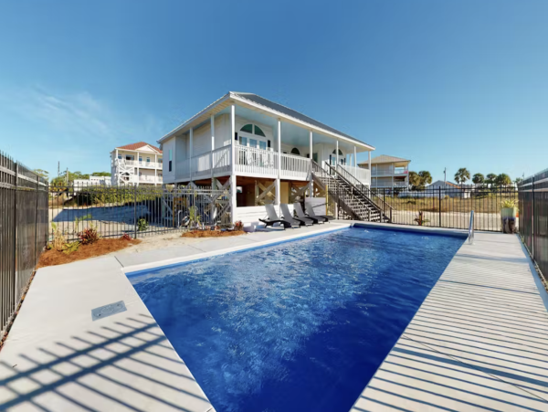 Mexico Beach Four bedrooms Sleeps 10