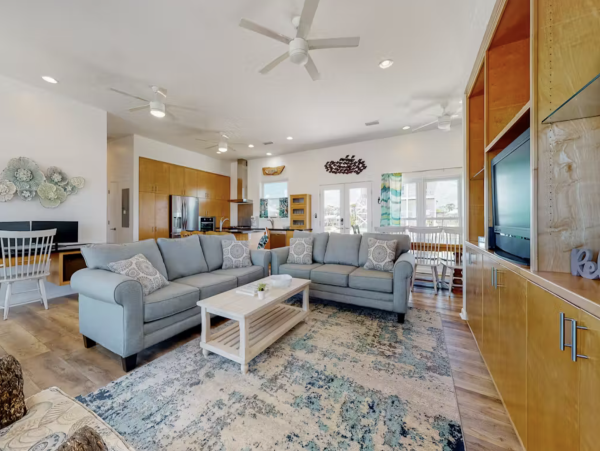 Mexico Beach Four bedrooms Sleeps 10