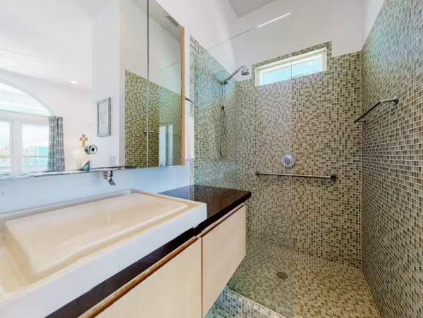 Mexico Beach Four bedrooms Sleeps 10