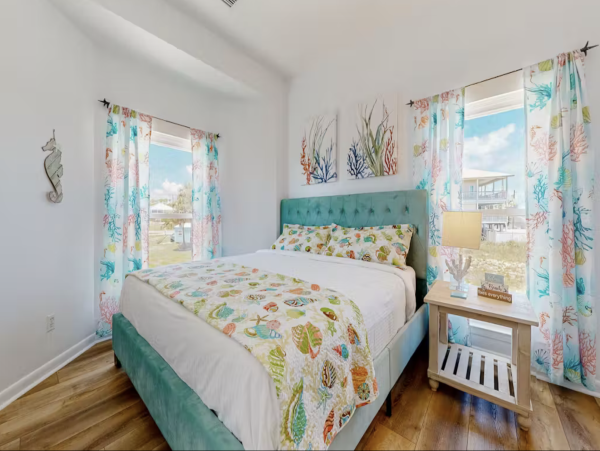 Mexico Beach Four bedrooms Sleeps 10