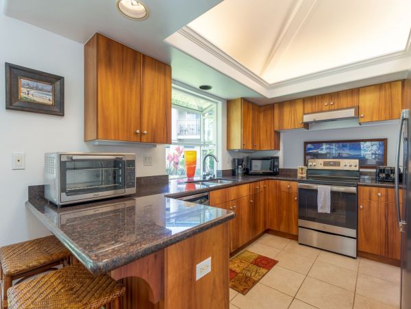Gorgeous 3 Bedroom Vacation Villa in Princeville with Views