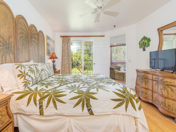 Gorgeous 3 Bedroom Vacation Villa in Princeville with Views