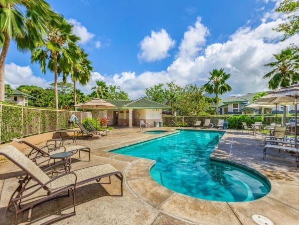 Gorgeous 3 Bedroom Vacation Villa in Princeville with Views