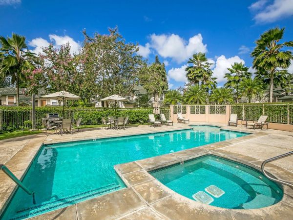 Gorgeous 3 Bedroom Vacation Villa in Princeville with Views