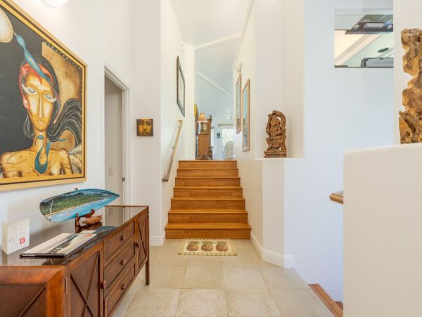 Gorgeous 3 Bedroom Vacation Villa in Princeville with Views