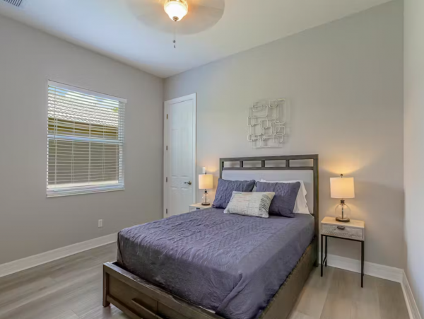 Naples Condo 1048496