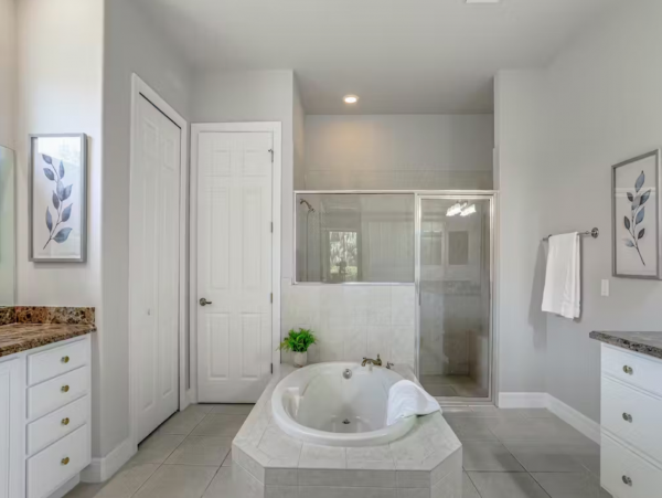 Naples Condo 1048496