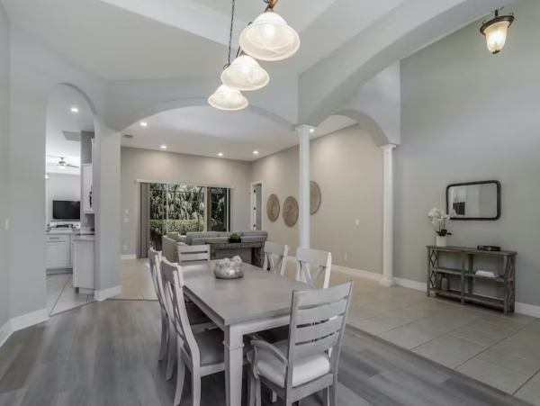 Naples Condo 1048496